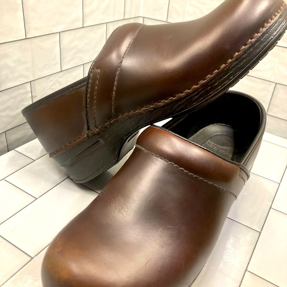 Dansko Dark Brown Leather Slip-on Shoe size 39